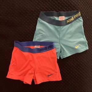 Women’s Nike pro shorts SET Medium